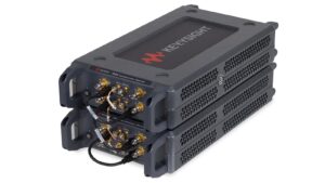 P5028B-4p-multi-modules-with-interconnect-cables-TRANSP-SHAD-02_frontright